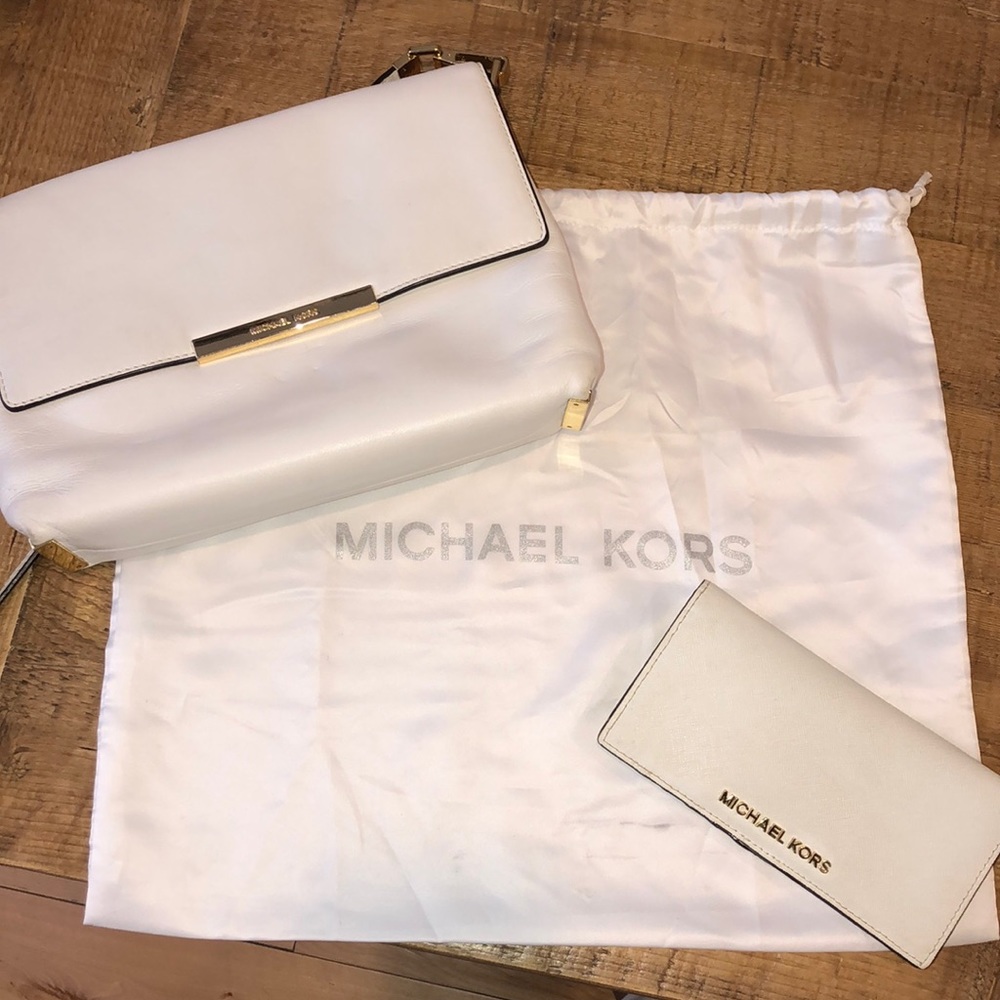 Michael Kors White Crossbody with Matching Wallet